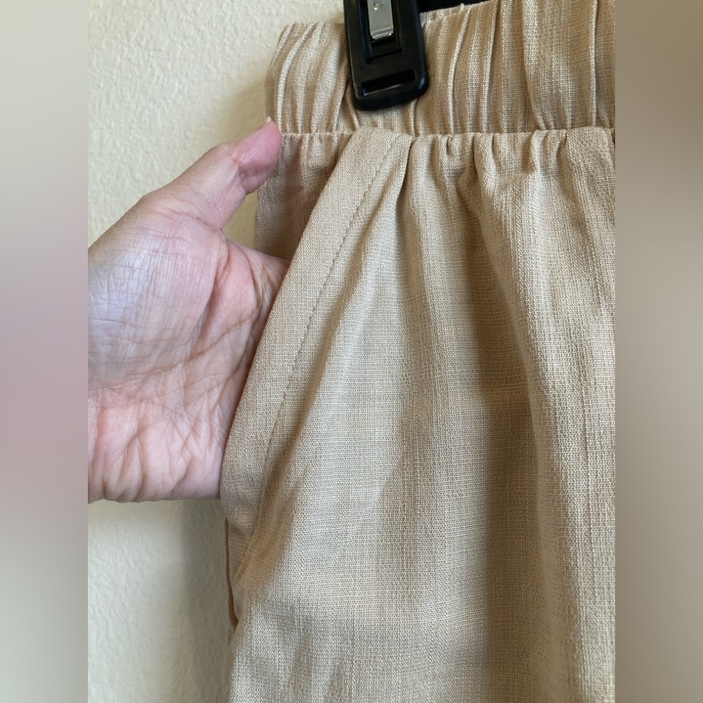 NWT LuLaRoe Jessica Tan Shorts in Beige Linen Fabric Size S - Picture 6 of 9
